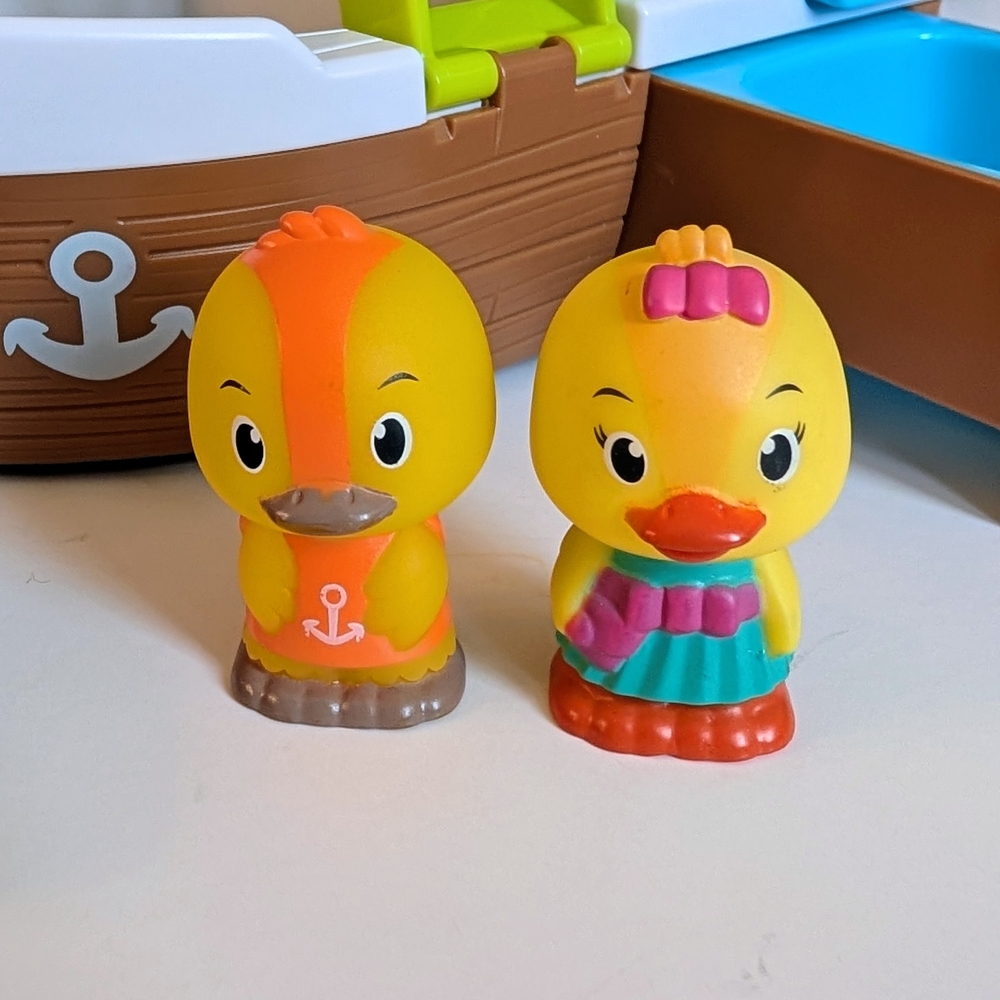 Timber Tots Vulli Klorophil Boat Lot With Character Figures - Picture 7 of 16